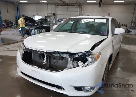 2011 Toyota Avalon Limited z USA, uszkodzony, nr VIN 4T1BK3DB5BU381125